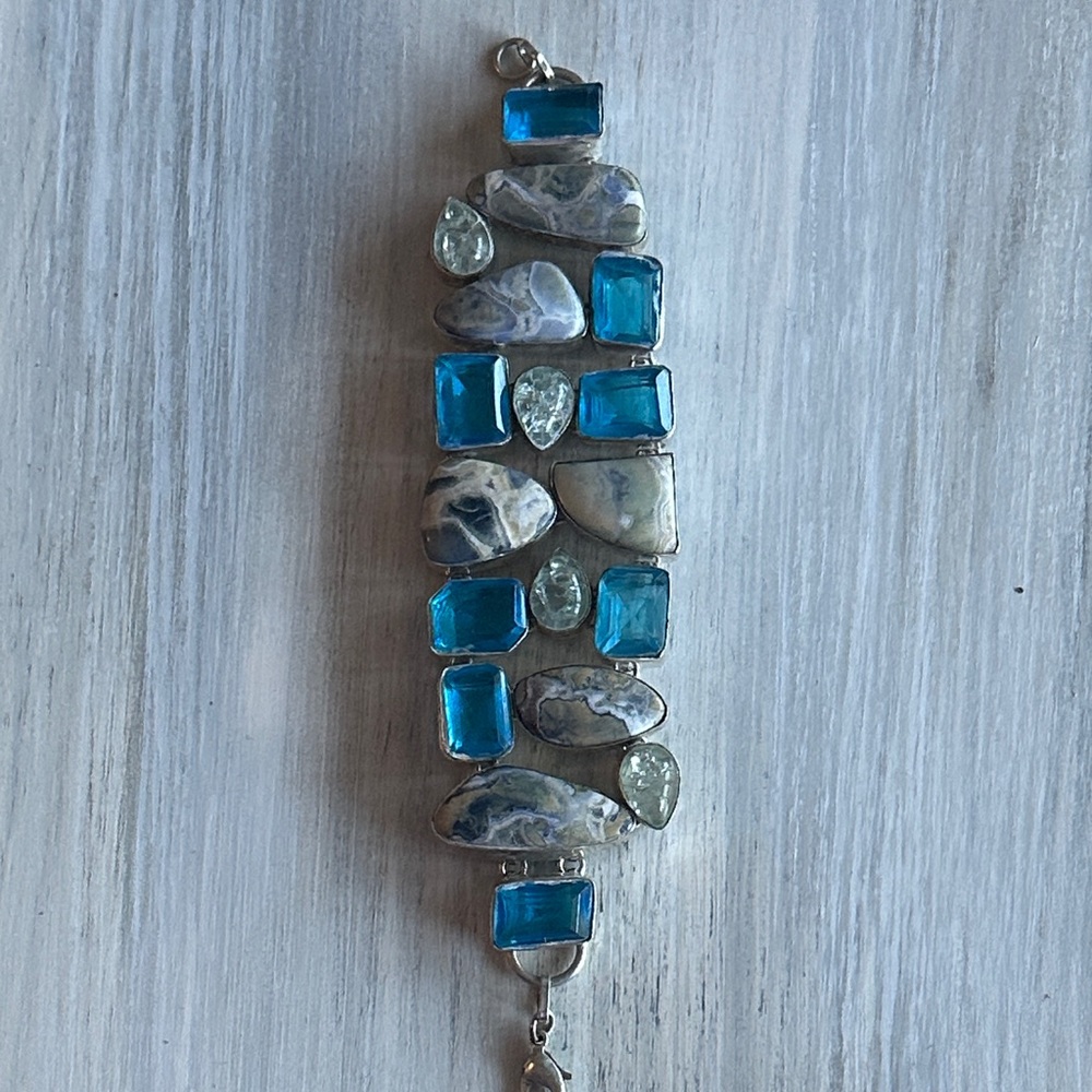 Stunning Blue and Unmarked Silver Stone /Gem Bracelet - Picture 2 of 11